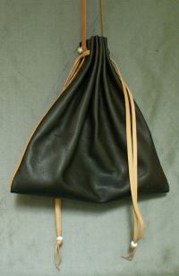 Ladies 14th/15th century large square drawstring purse with piped seams