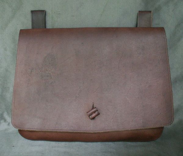 16th - 17th century large belt wallet with a square front