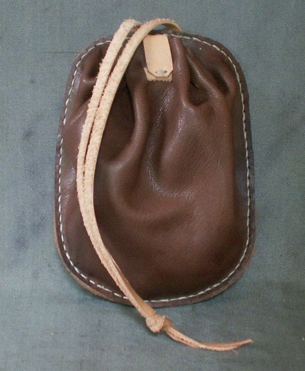 Flat backed money purse