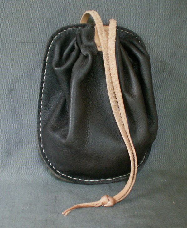 Flat backed money purse