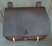 16th - 17th century medium belt wallet with a square front and two pouchlets