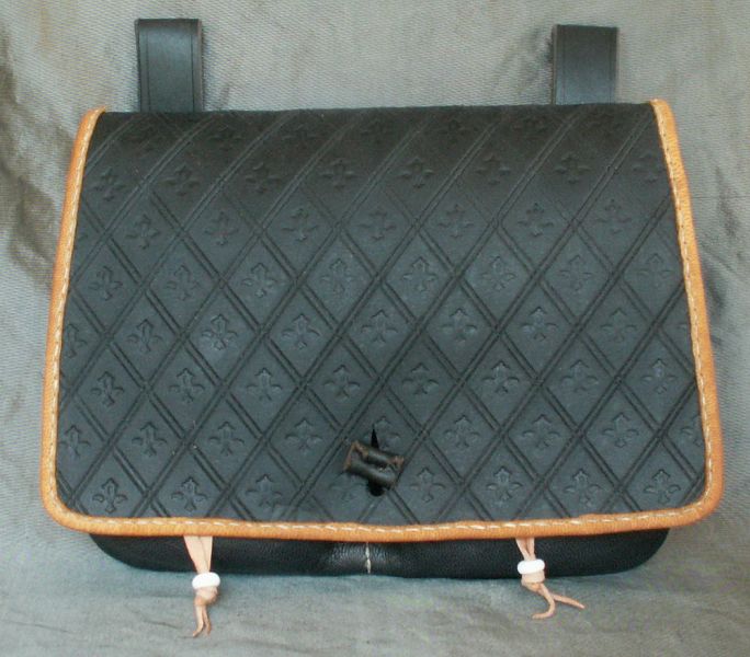 16th - 17th century medium belt wallet with a tooled square front and two pouchlets
