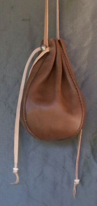 Ladies 14th/17th century round drawstring purse