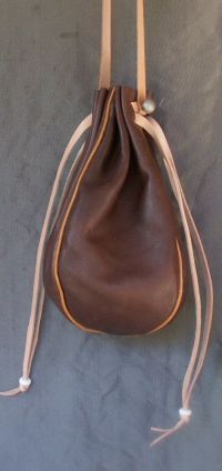 Ladies 14th/17th century round drawstring purse with piped seams
