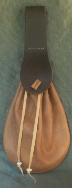 Ladies 17th century narrow belt purse