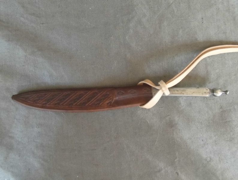 Bolstered knife #2