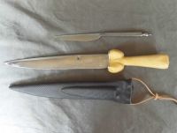 Cased cooks knife set