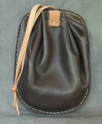 Ladies 14th/15th century square drawstring purse with piped seams