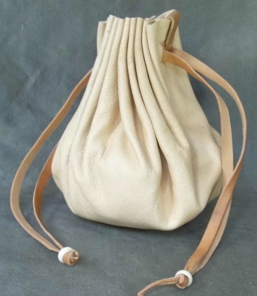 Gaming purse