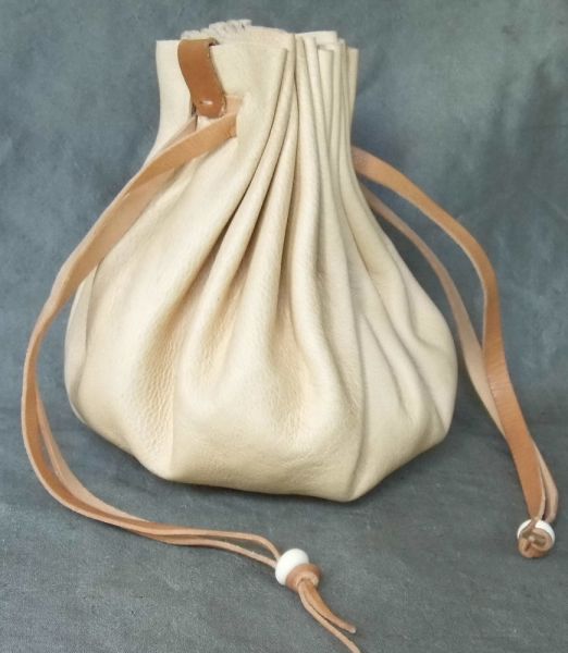 Gaming purse